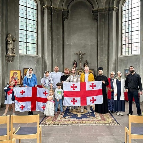 Die Georgisch-Orthodoxe Gemeinde Paderborn

Foto: Georgisch-Orthodoxe Gemeinde Paderborn