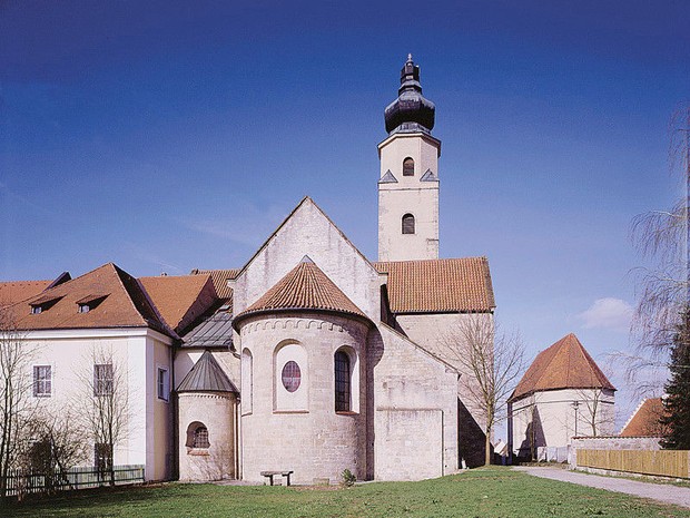 Auf dem Foto sieht man das Kloster Windberg.

Foto: Kloster Windberg