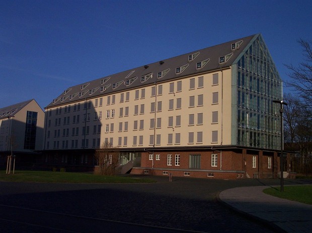 Das Foto zeigt das Hauptgebäude des Ardey-Verlages in Münster.

Foto: Wikipedia