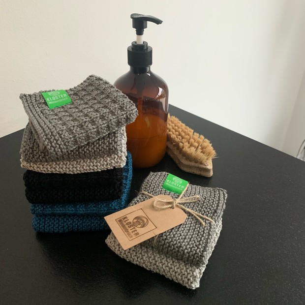 Die selbstgestrickten Spültücher, die von dem Kloster verkauft werden

Foto: Kloster Wiedenbrück