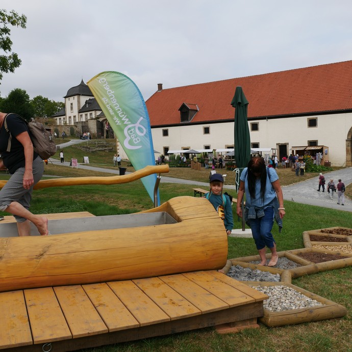 Der mobile Barfußpfad

Foto: LWL/Pillen (öffnet vergrößerte Bildansicht)