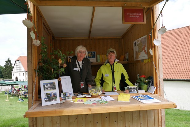 Der Stand des Freundeskreises der Jakobuspilger

Foto: LWL/Buterus