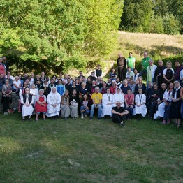 Die Ausstellerinnen und Aussteller des Klostermarktes

Foto: LWL/Klünder
