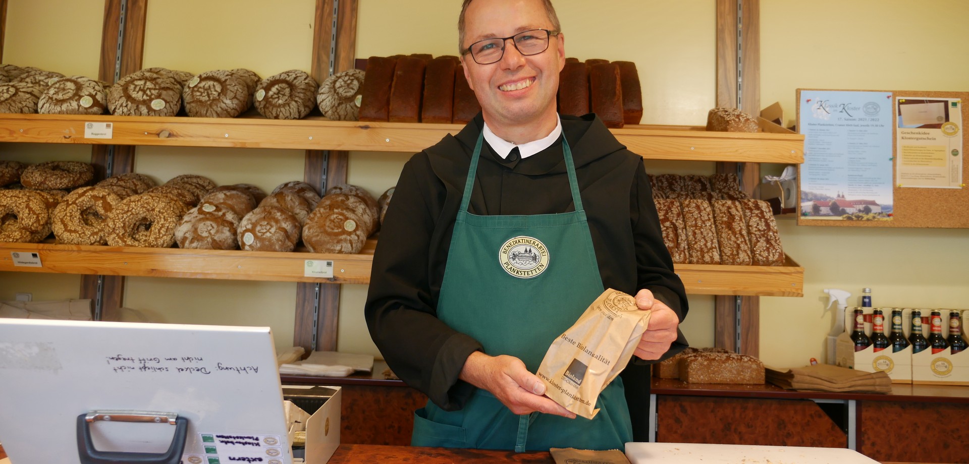 Auf dem Foto sieht man Bruder Andreas am Klostermarkstand.

Foto: LWL/Buterus