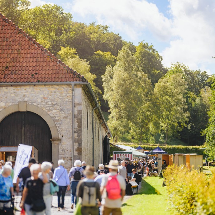 Das Marktgeschehen.

Foto: Bezim Mazhiqi (vergrößerte Bildansicht wird geöffnet)