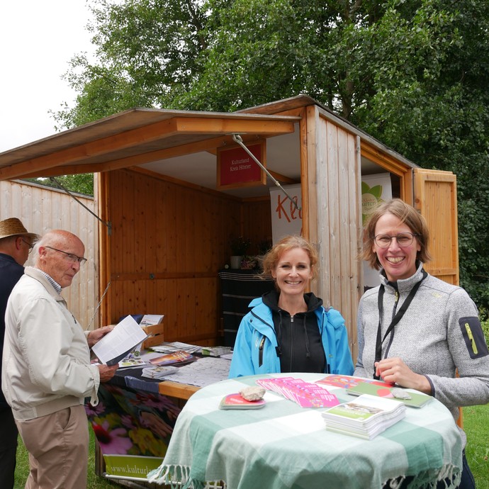 Klosterlandschaft Höxter

Foto: LWL/Pillen (öffnet vergrößerte Bildansicht)